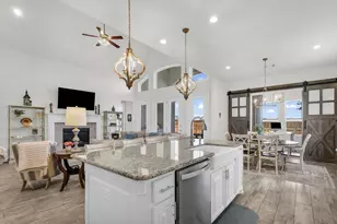 1709 Roundtree Cir E, Fort Worth, TX 76008 - Photo 13