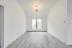 809 Elbe Dr, Arlington, TX 76001 - Photo 7