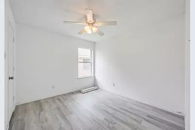 809 Elbe Drive, Arlington, TX 76001 - Photo 13