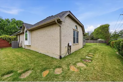 1616 Oak Creek Drive, Hurst, TX 76054 - Photo 35