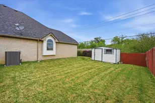 1616 Oak Creek Dr, Hurst, TX 76054 - Photo 33