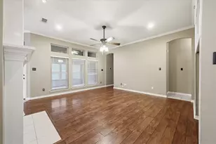 1616 Oak Creek Dr, Hurst, TX 76054 - Photo 9