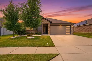 1513 Hulen Park Trl, Alvarado, TX 76009 - Photo 1