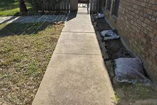 1500 N Grant Dr, Sherman, TX 75092 - Photo 3