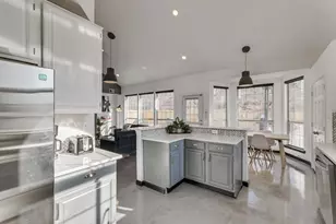 8324 Autumncrest Ct, Dallas, TX 75249 - Photo 7