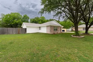 10309 Casnett Dr, Dallas, TX 75217 - Photo 25
