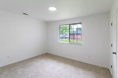 10309 Casnett Drive, Dallas, TX 75217 - Photo 11