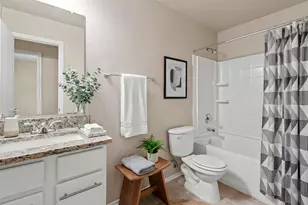 10116 Wake Bridge Dr, Frisco, TX 75035 - Photo 11