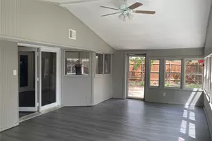 117 Laguna Bay, Lewisville, TX 75067 - Photo 17