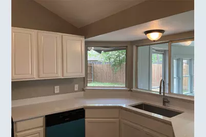 117 Laguna Bay, Lewisville, TX 75067 - Photo 7