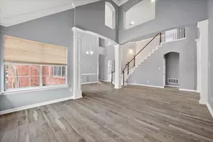 301-A Andre Dr, Irving, TX 75063 - Photo 21