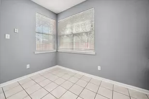 301-A Andre Dr, Irving, TX 75063 - Photo 11