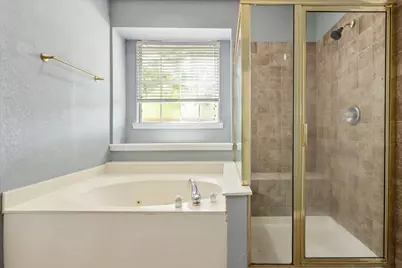 301-A Andre Drive, Irving, TX 75063 - Photo 29