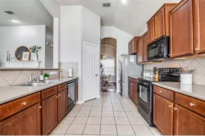 1710 Chadwick Court, Cedar Hill, TX 75104 - Photo 9