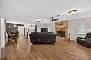 219 W Jefferson St, Palmer, TX 75152 - Photo 9