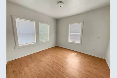 109 S 5th Street, Sanger, TX 76266 - Photo 7