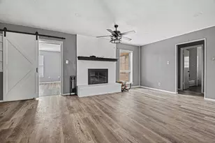 1629 Brent Ct, Grand Prairie, TX 75051 - Photo 13