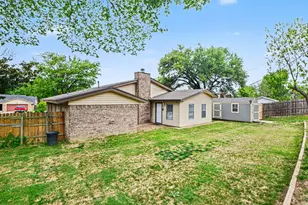 1629 Brent Ct, Grand Prairie, TX 75051 - Photo 31