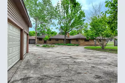 306 Larry Drive, Duncanville, TX 75137 - Photo 9