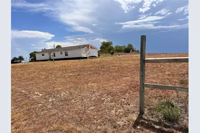200 Enchanted Lakes Circle, Azle, TX 76020 - Photo 5