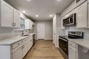 4200 Snow Mass Dr, Arlington, TX 76016 - Photo 7