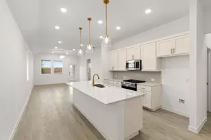 5925 Laurel Lk Ln, Pilot Point, TX 76258 - Photo 5