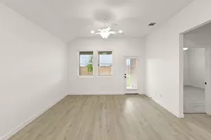 5925 Laurel Lk Ln, Pilot Point, TX 76258 - Photo 15