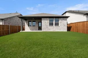 5925 Laurel Lk Ln, Pilot Point, TX 76258 - Photo 3
