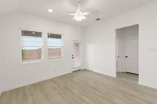 5925 Laurel Lk Ln, Pilot Point, TX 76258 - Photo 21