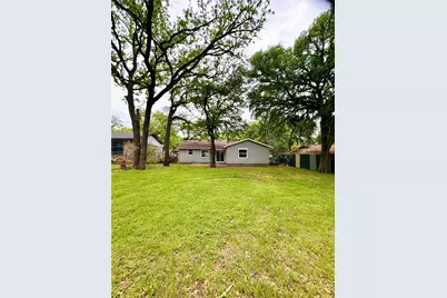 2933 Hunting Drive, Fort Worth, TX 76119 - Photo 19
