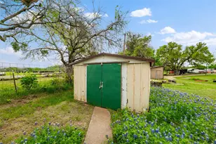 101 S Frio Ct, Weatherford, TX 76087 - Photo 5