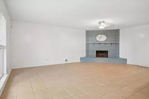 1109 Loving Trail, Grand Prairie, TX 75052 - Photo 3