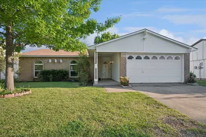 1109 Loving Trail, Grand Prairie, TX 75052 - Photo 1