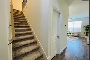 1009 Emil Pl, Allen, TX 75013 - Photo 5