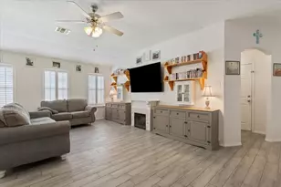 2801 Samson Dr, Waco, TX 76655 - Photo 9