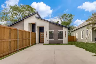 1509 Locust St, Commerce, TX 75428 - Photo 1