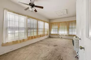 421 E Hull St, Denison, TX 75021 - Photo 21