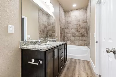 413 Henderson Street, Bonham, TX 75418 - Photo 21