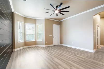 413 Henderson Street, Bonham, TX 75418 - Photo 5