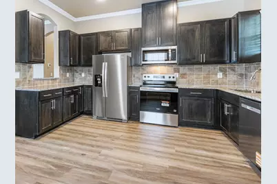 413 Henderson Street, Bonham, TX 75418 - Photo 3