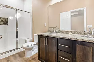413 Henderson St, Bonham, TX 75418 - Photo 19