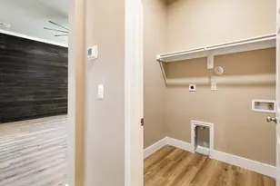 413 Henderson St, Bonham, TX 75418 - Photo 23