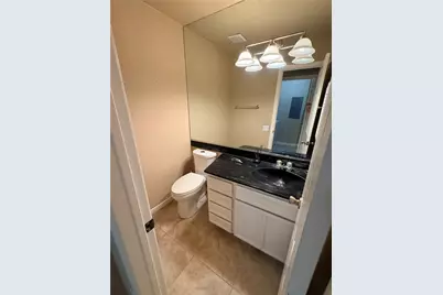 2051 Embassy Way, Carrollton, TX 75006 - Photo 11