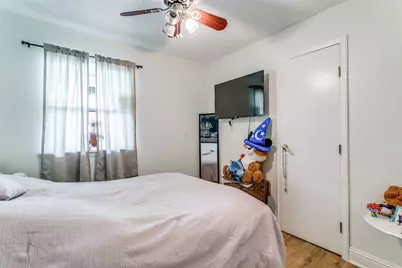 2001 Embassy Way, Carrollton, TX 75006 - Photo 9