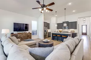 8221 Legacy Oak Dr, McKinney, TX 75071 - Photo 5