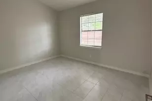 2414 Sunflower Dr, Arlington, TX 76014 - Photo 5