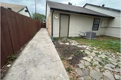 2414 Sunflower Drive, Arlington, TX 76014 - Photo 23