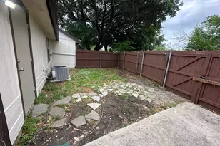 2414 Sunflower Dr, Arlington, TX 76014 - Photo 21