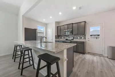 909 First Street, Sanger, TX 76266 - Photo 5