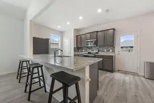 909 First St, Sanger, TX 76266 - Photo 5